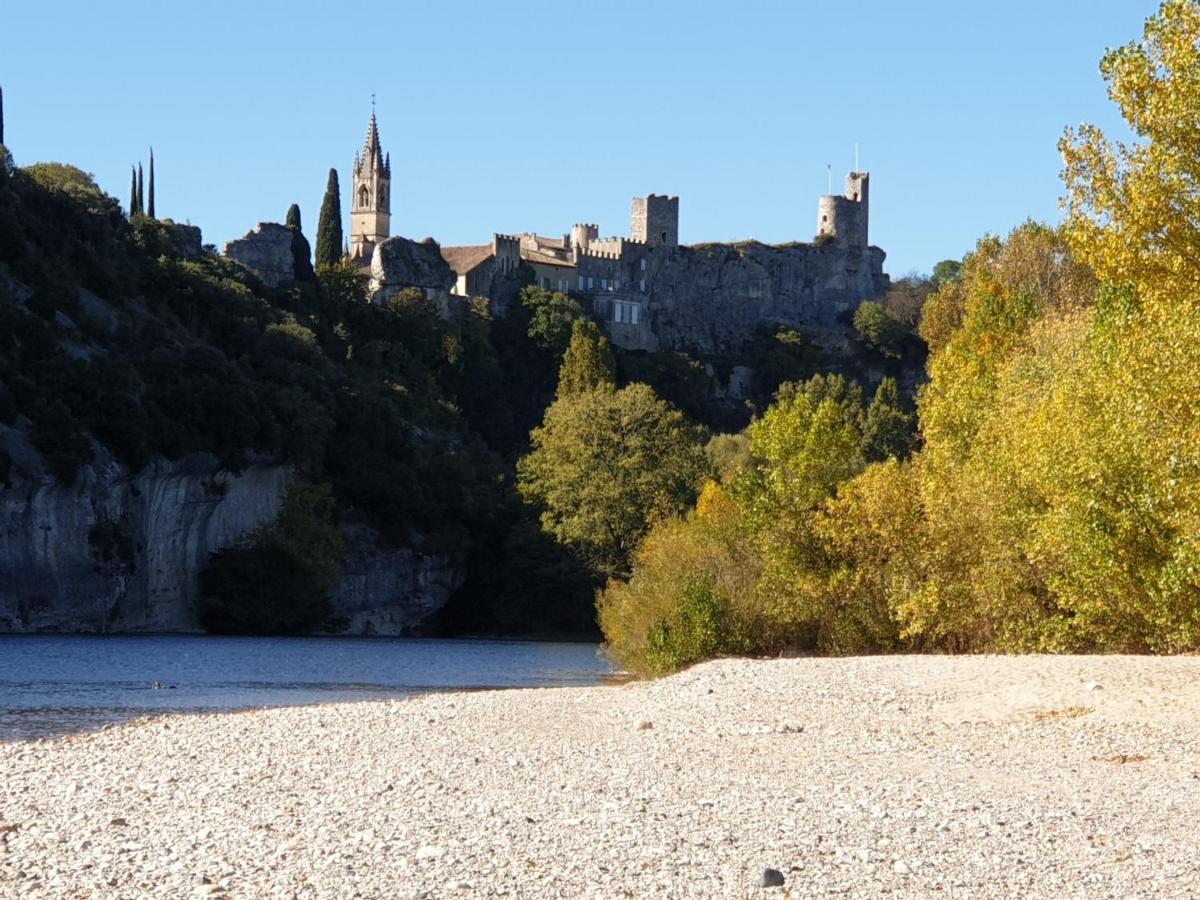 Le Clos Du Grand Chene - Gites 4 Etoiles - Saint-Marcel-d'Ardeche Dış mekan fotoğraf